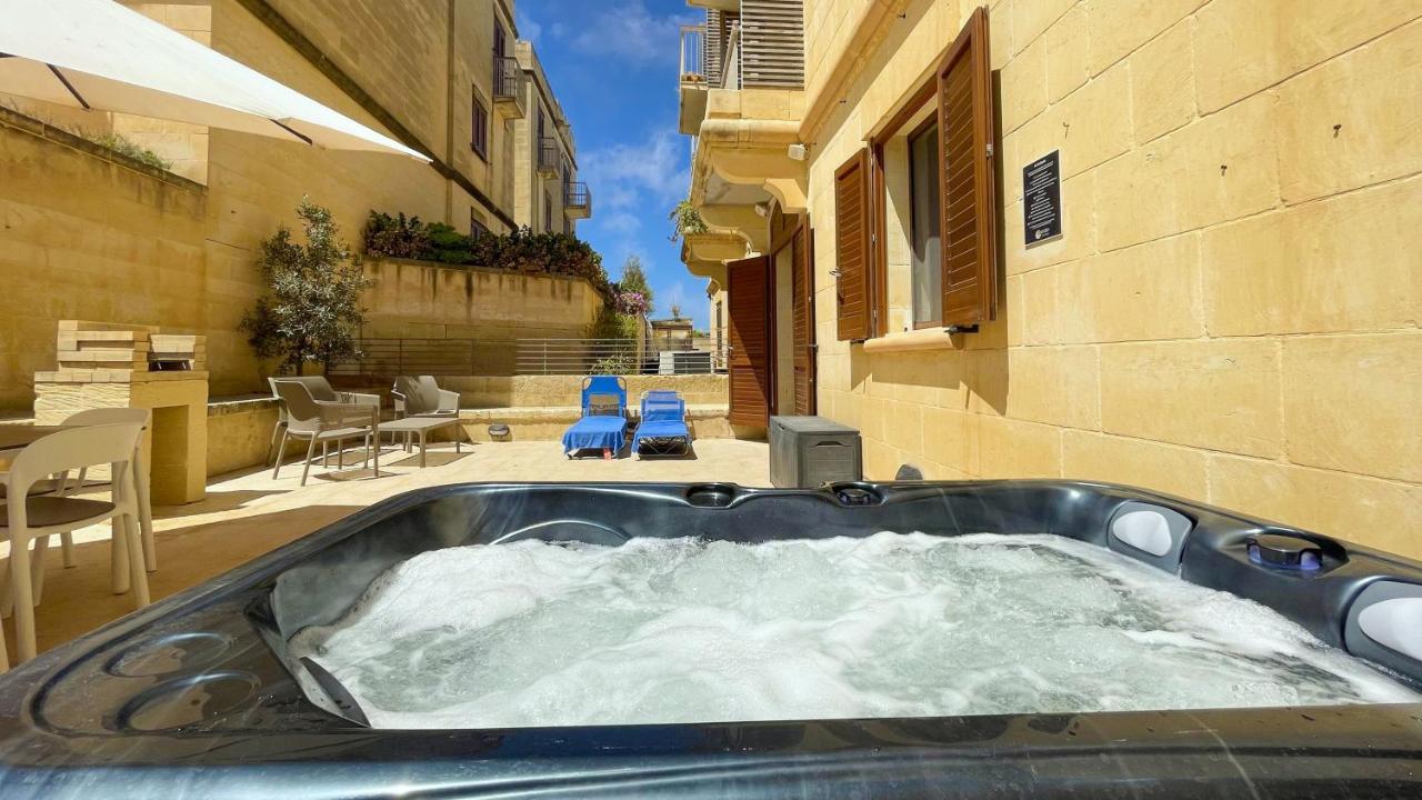 Gee9Teen At Fort Chambray Villa Mgarr Exteriör bild